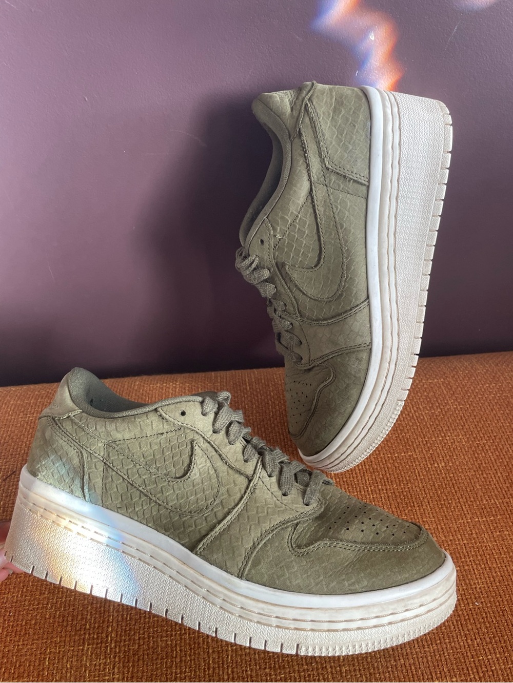 Nike Air Jordan SE Low-Top Wedged Sneakers in Olive Green